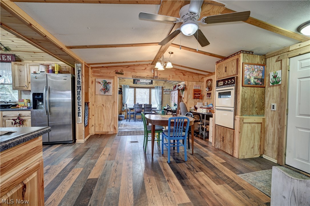 5931 Beagle Club Road Newcomerstown OH 43832
