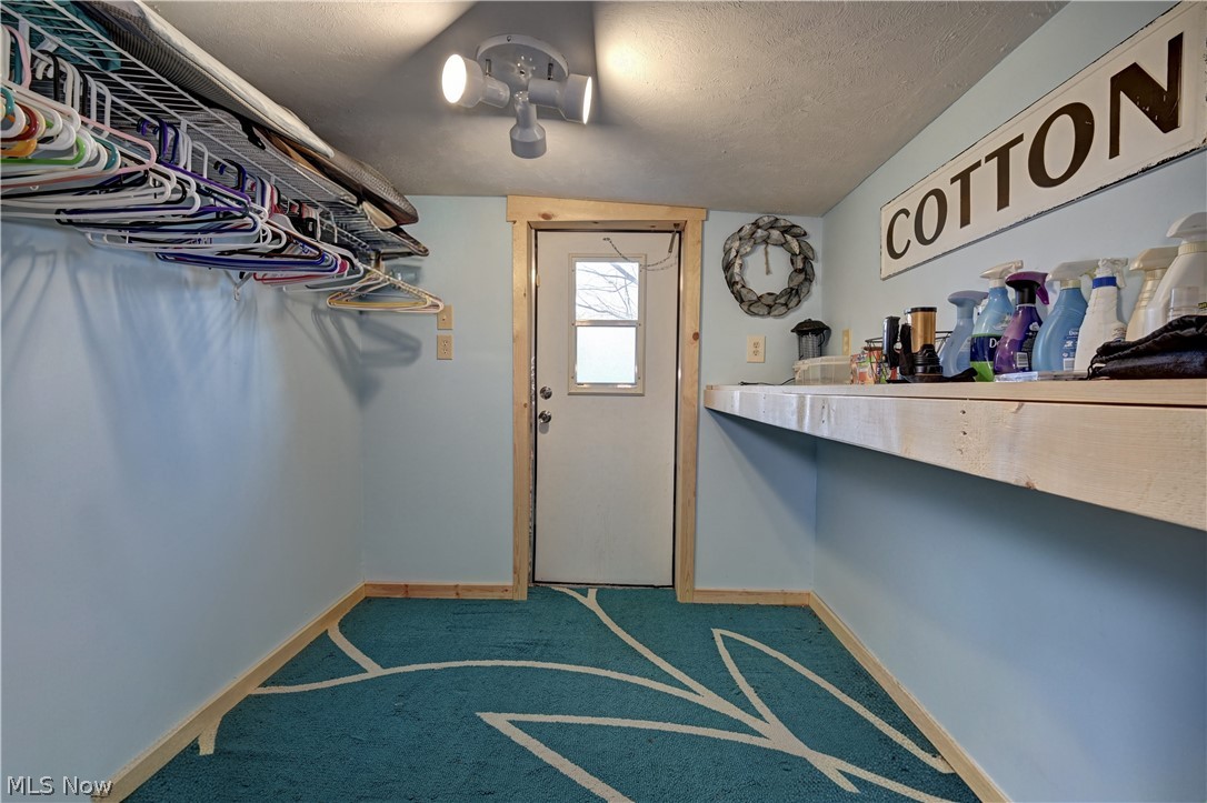 5931 Beagle Club Road Newcomerstown OH 43832