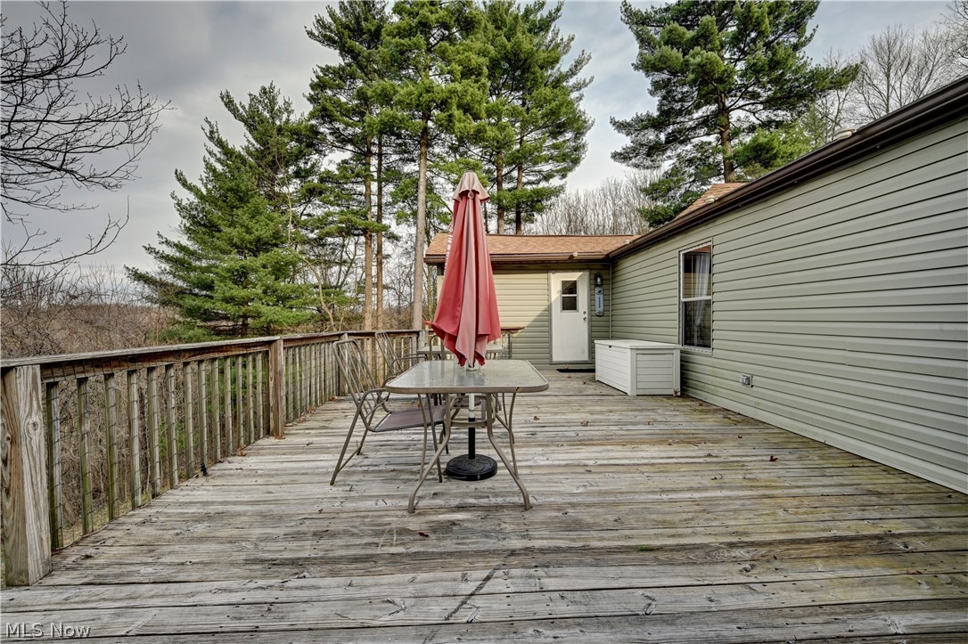 5931 Beagle Club Road Newcomerstown OH 43832