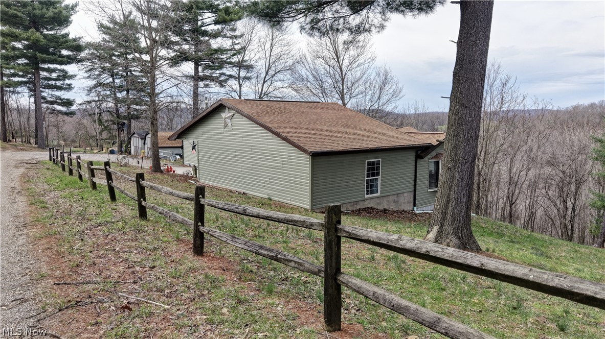 5931 Beagle Club Road Newcomerstown OH 43832
