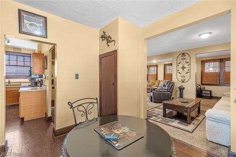 471 Sumatra Avenue Akron OH 44305