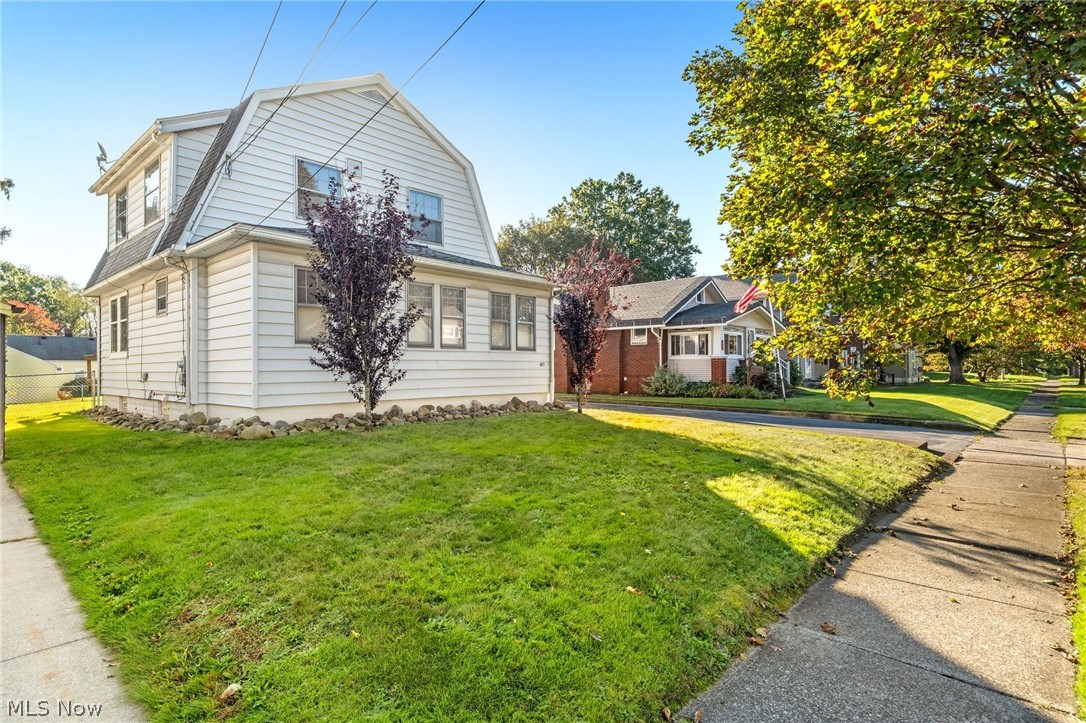 471 Sumatra Avenue Akron OH 44305