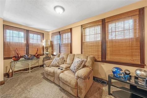 471 Sumatra Avenue Akron OH 44305