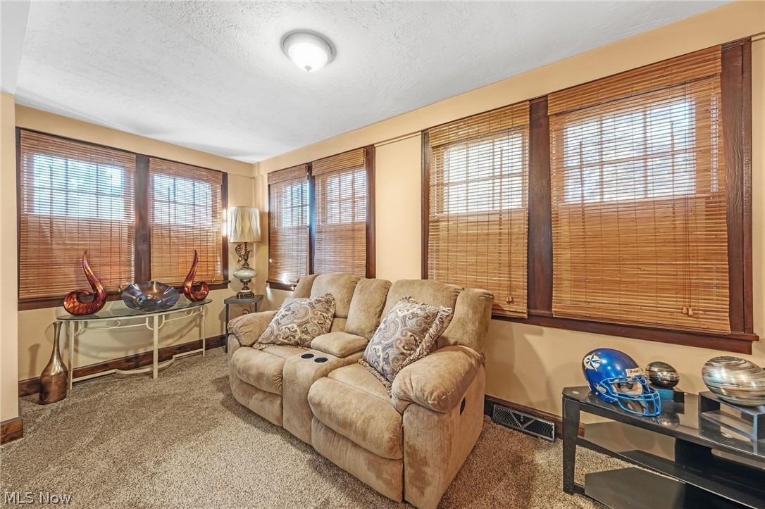 471 Sumatra Avenue Akron OH 44305