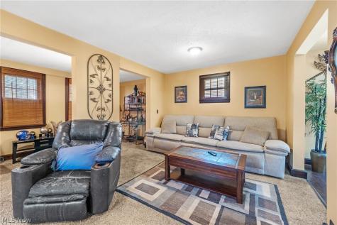 471 Sumatra Avenue Akron OH 44305