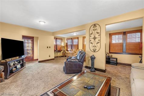 471 Sumatra Avenue Akron OH 44305