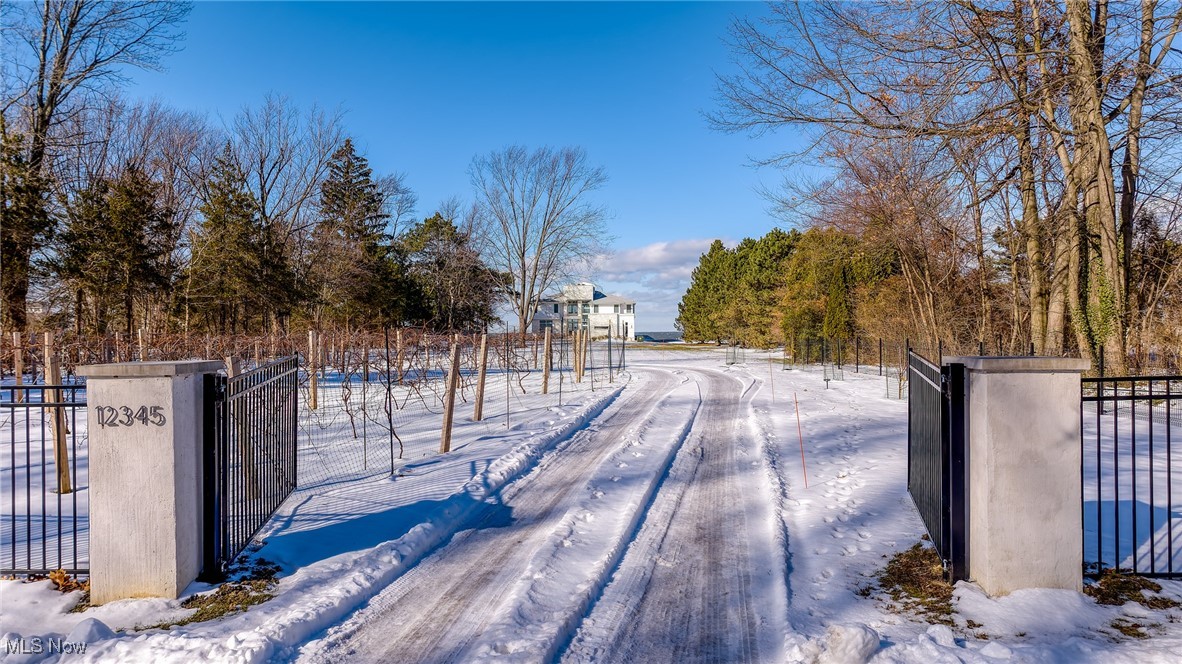 12345 Lake Shore Boulevard Bratenahl OH 44108