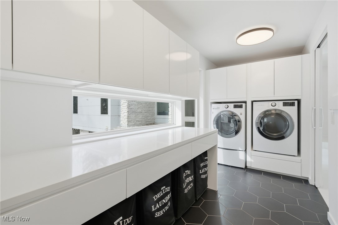 12345 Lake Shore Boulevard Bratenahl OH 44108