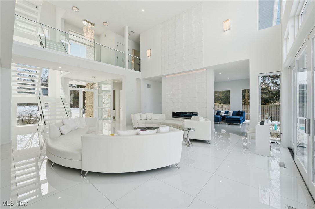 12345 Lake Shore Boulevard Bratenahl OH 44108