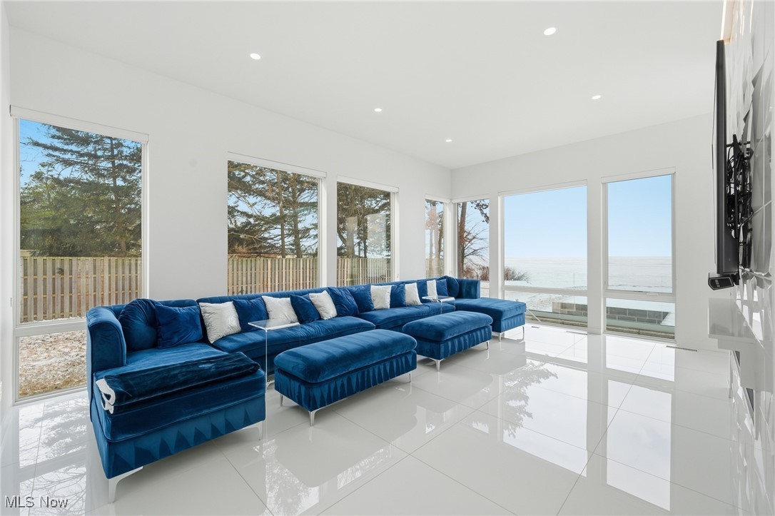 12345 Lake Shore Boulevard Bratenahl OH 44108