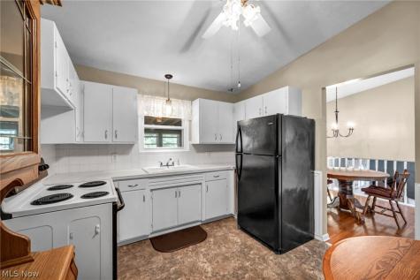 1347 S Polen Avenue Mogadore OH 44260