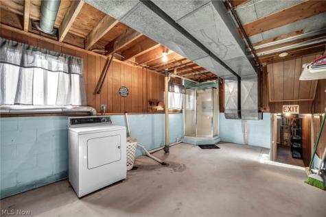 1347 S Polen Avenue Mogadore OH 44260