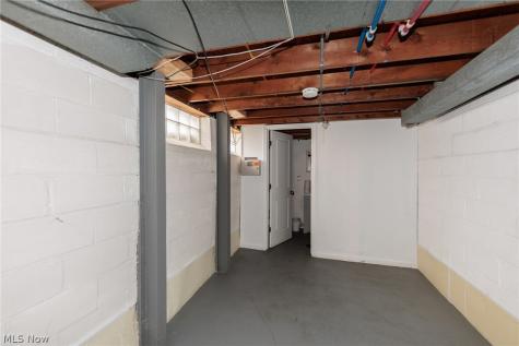325 E 244th Street Euclid OH 44123