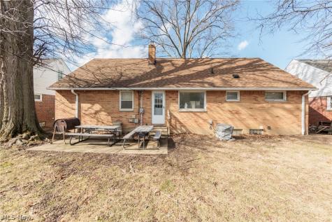 325 E 244th Street Euclid OH 44123
