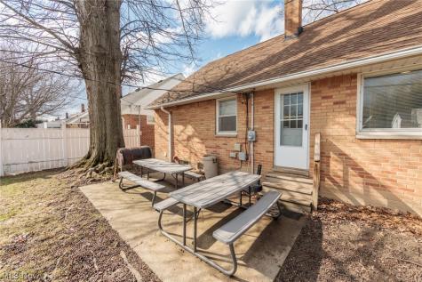 325 E 244th Street Euclid OH 44123