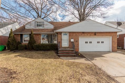 325 E 244th Street Euclid OH 44123