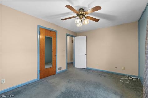 137 Yale Place Steubenville OH 43952