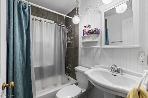 137 Yale Place Steubenville OH 43952