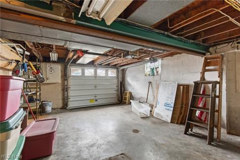 137 Yale Place Steubenville OH 43952