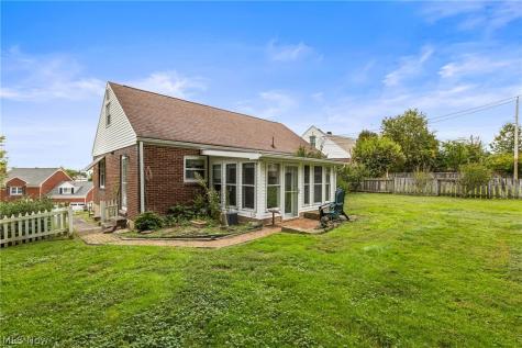 137 Yale Place Steubenville OH 43952