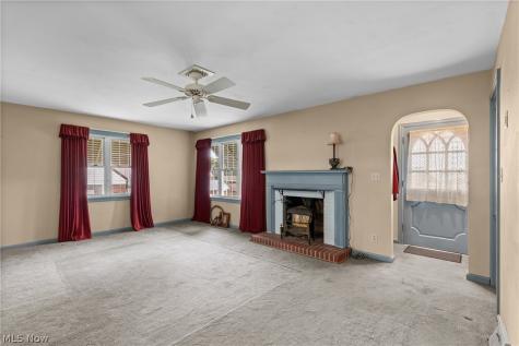 137 Yale Place Steubenville OH 43952