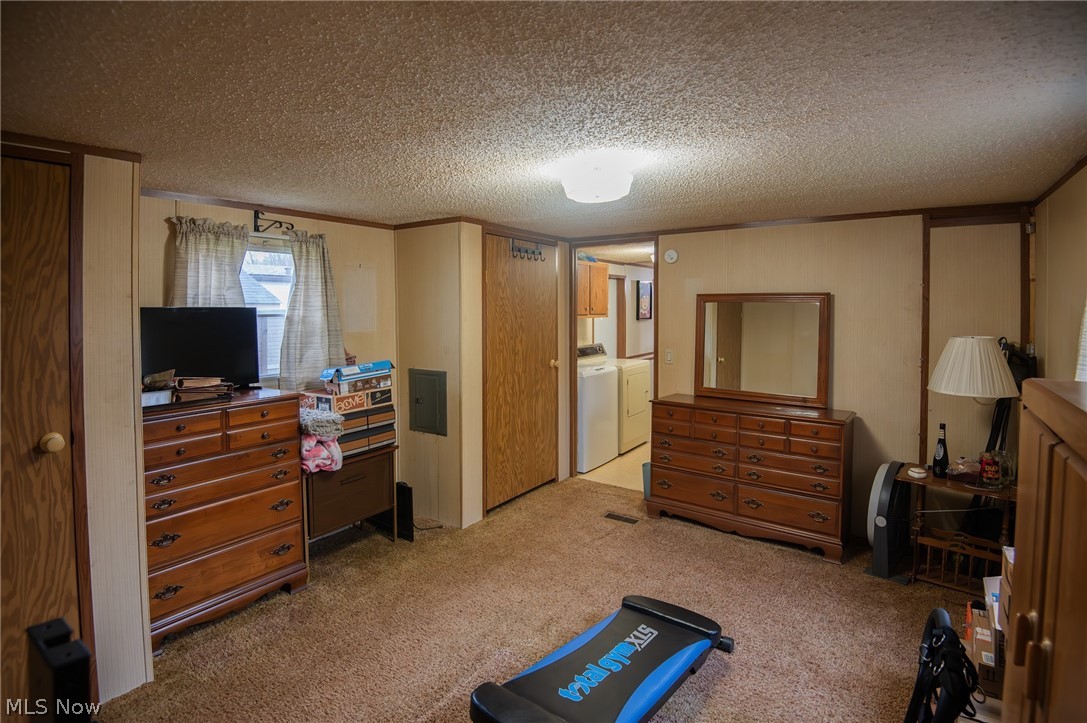 708 Country Pines Drive SW Warren OH 44481