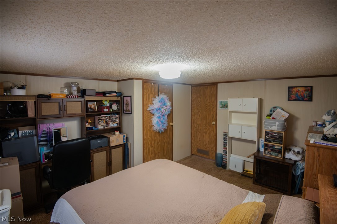 708 Country Pines Drive SW Warren OH 44481