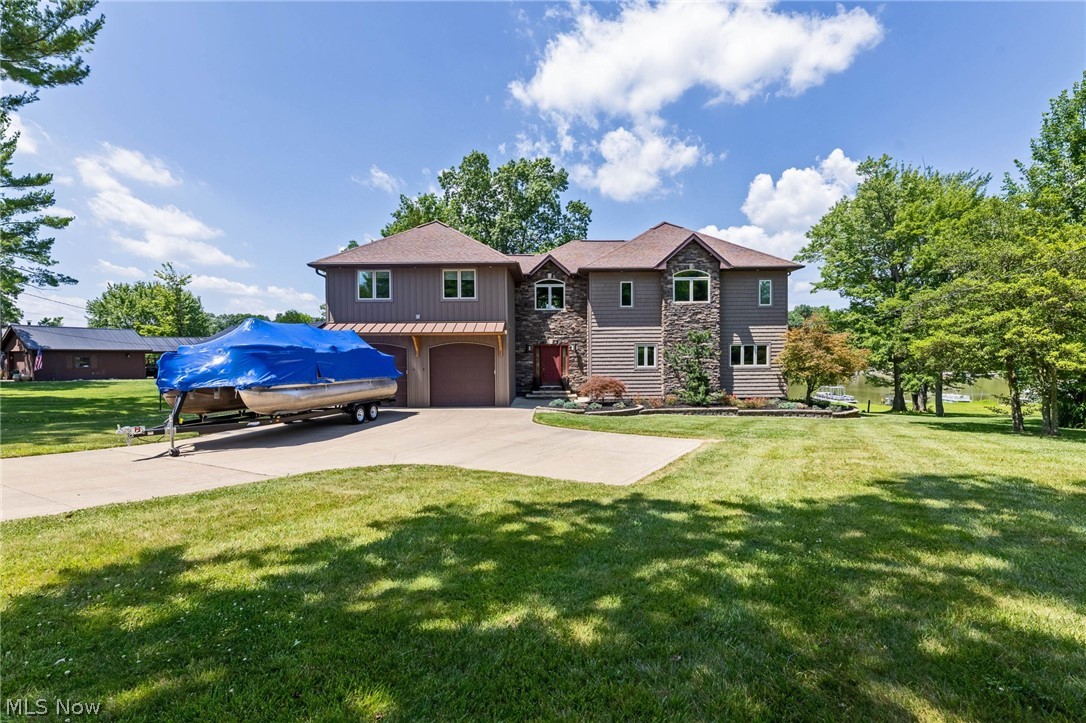 945 Pike Drive Mansfield OH 44903