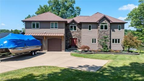 945 Pike Drive Mansfield OH 44903