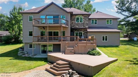 945 Pike Drive Mansfield OH 44903