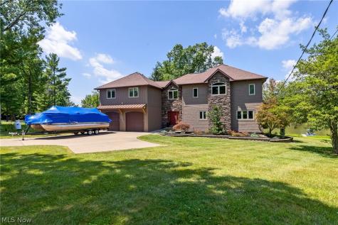 945 Pike Drive Mansfield OH 44903