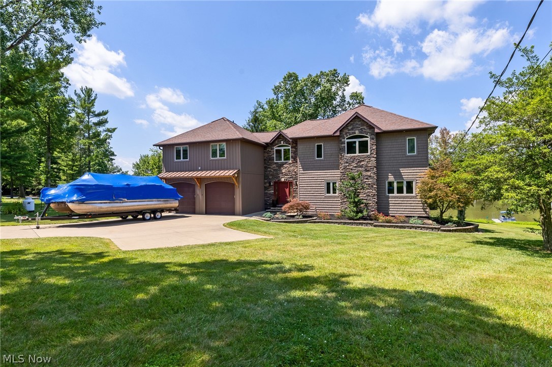945 Pike Drive Mansfield OH 44903