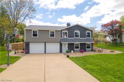 8318 Kellydale Street NW Massillon OH 44646