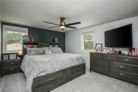 8318 Kellydale Street NW Massillon OH 44646