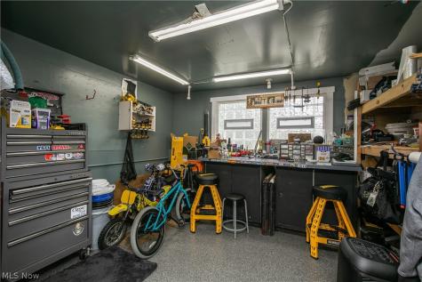 8318 Kellydale Street NW Massillon OH 44646