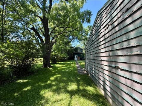 267 N Pleasant Street Oberlin OH 44074