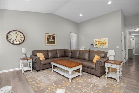 6560 Amber Way North Ridgeville OH 44039