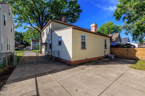 5118 Yorkshire Avenue Parma OH 44134