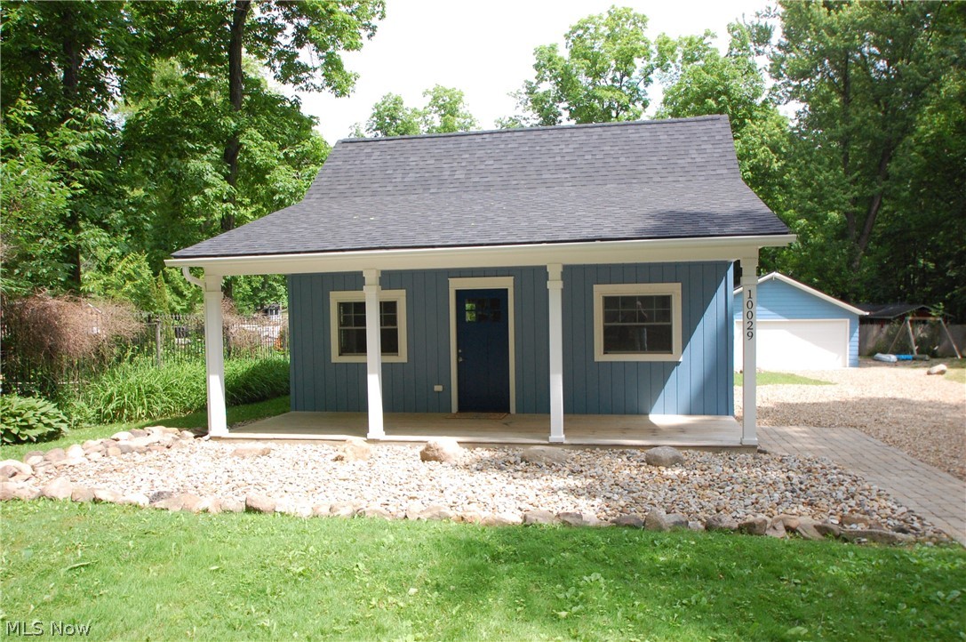 10029 Cummins Drive Deerfield OH 44411