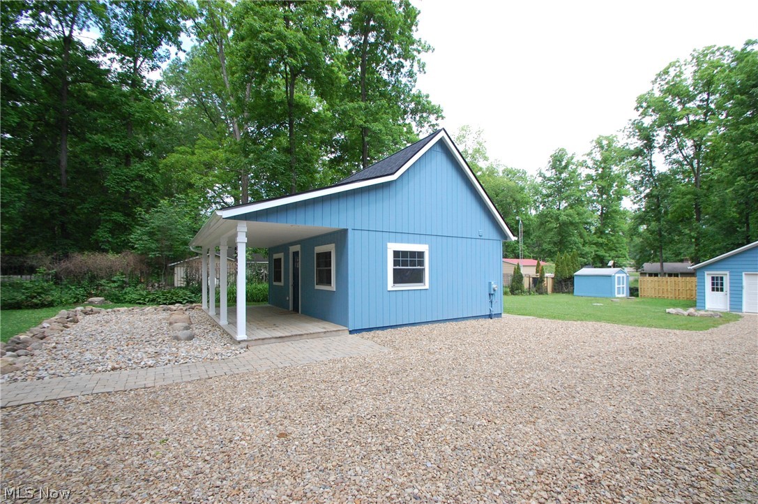 10029 Cummins Drive Deerfield OH 44411