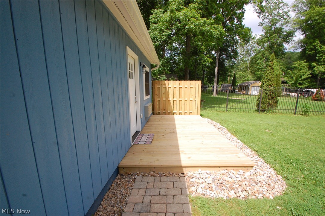 10029 Cummins Drive Deerfield OH 44411