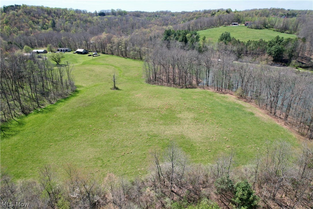 4101 Peace Road SE Carrollton OH 44615