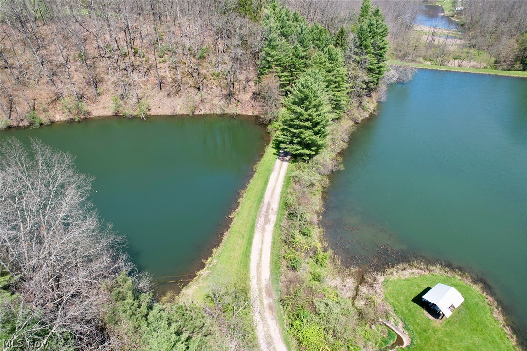 4101 Peace Road SE Carrollton OH 44615