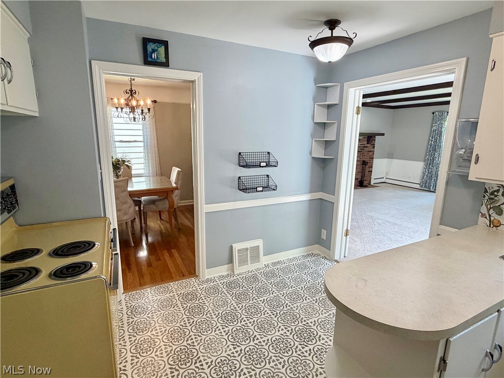 1403 Croyden Road Lyndhurst OH 44124