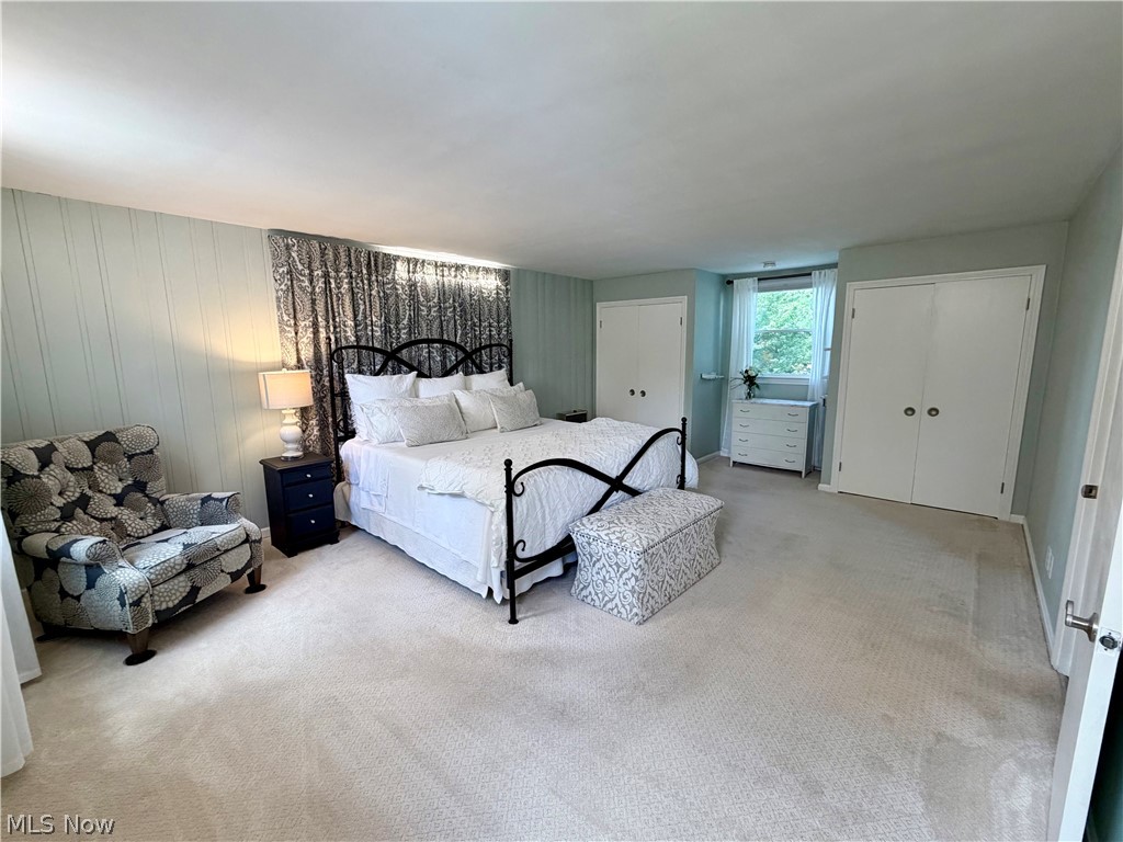 1403 Croyden Road Lyndhurst OH 44124