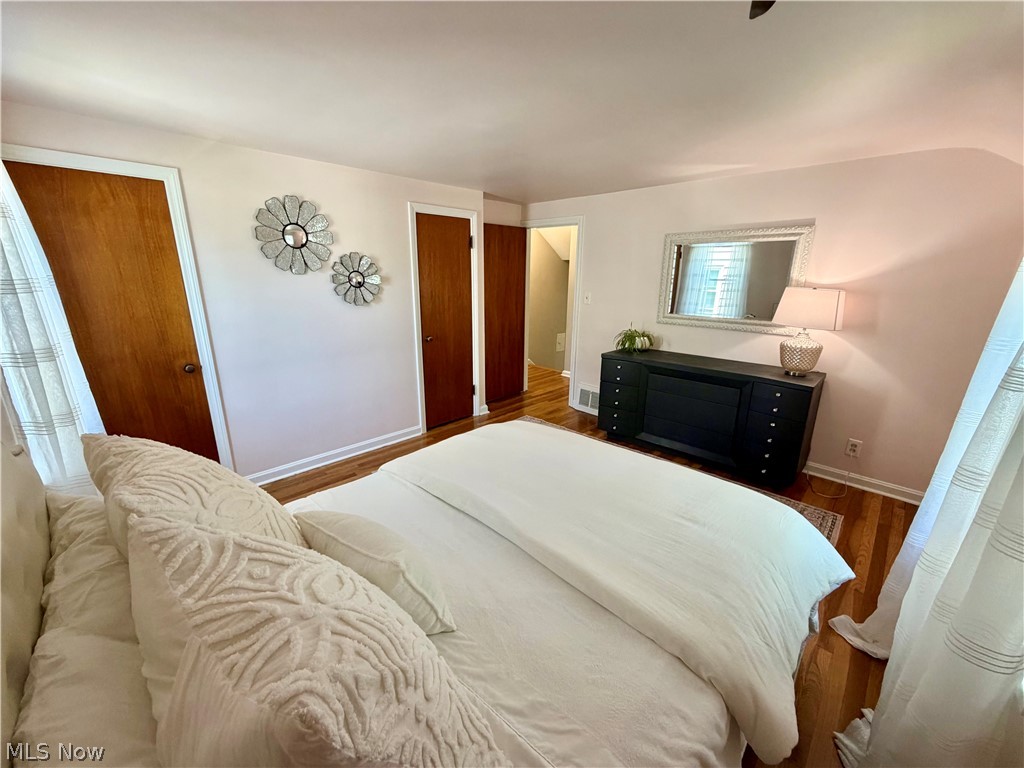 1403 Croyden Road Lyndhurst OH 44124