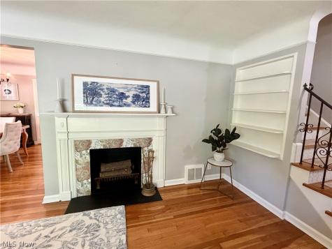 1403 Croyden Road Lyndhurst OH 44124