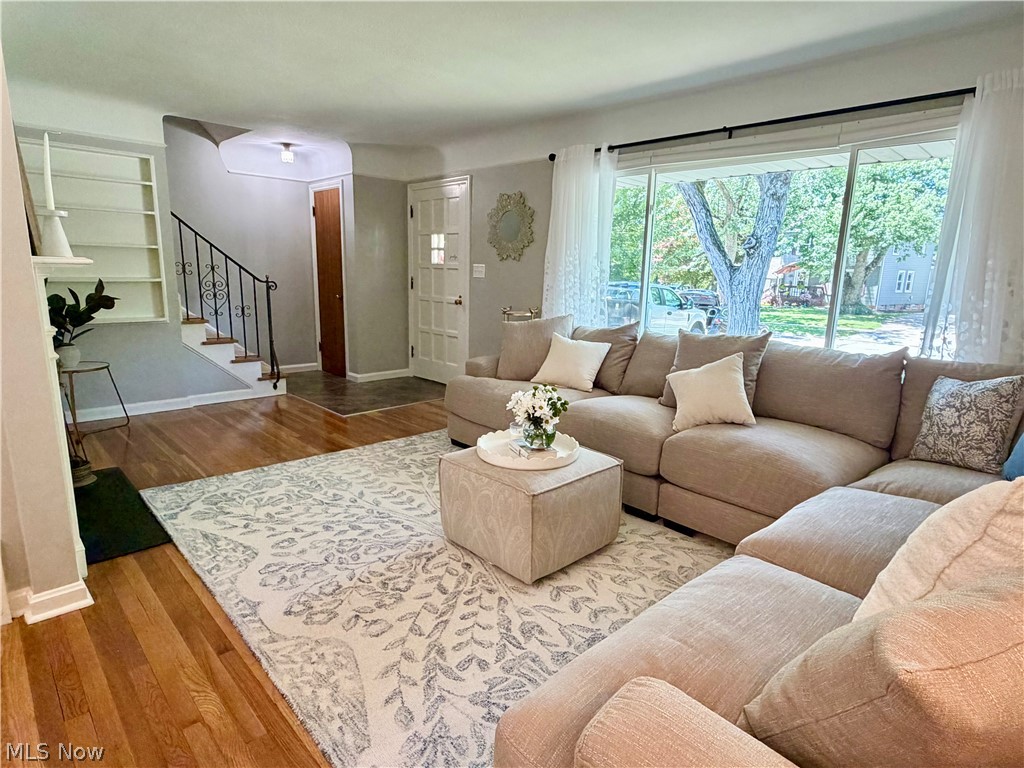 1403 Croyden Road Lyndhurst OH 44124