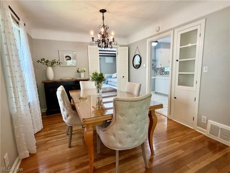 1403 Croyden Road Lyndhurst OH 44124