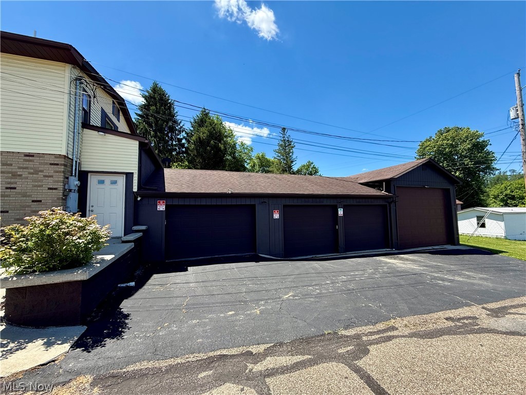 10 S Ohio Street Dellroy OH 44620